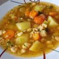 Magyarné Nyírő Kati Cooksnap-ja, amikor elkészítette a(z) Csipet tarhonya leves receptet.