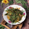 Cooksnap Salina Jalaludin semasa beliau membuat Kangkung Goreng Pedas.