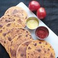 Vaishakhi Vyas's cooksnap of when they made ટોમેટો મસાલા ખાખરા (Tomato Masala Khakhra Recipe In Gujarati).