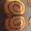 Monique konyhàja Cooksnap-ja, amikor elkészítette a(z) Kókuszos, vaníliás kekszcsigák receptet.