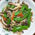 庭秀 的 甜豆炒菇 cooksnap