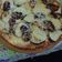 El cooksnap de nat7719 cuando hizo Pizza integral de berenjenas y tomates secos.