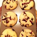 Cooksnap của Aster Nguyen khi họ làm theo món Blue Berry Muffins
