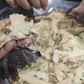 Cooksnap Maisarah Mamat semasa beliau membuat Mushroom Tortilla Pizza.