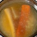 Magyarné Nyírő Kati Cooksnap-ja, amikor elkészítette a(z) Húsleves vegyes húsból receptet.