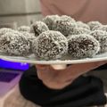 Laura Komoróczy Cooksnap-ja, amikor elkészítette a(z) Kókuszgolyó receptet.