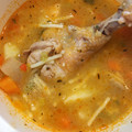 El cooksnap de Kristel Borges cuando hizo Sopa de pollo con pasta casera.