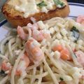 El cooksnap de Amai Samahí cuando hizo Espagueti en salsa Alfredo con Camarones y pan de ajo con queso.
