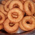 Jaisvi kaur का कुकस्नैप जब उन्होंने मेदू बड़े (Medu vade recipe in Hindi) बनाया था।