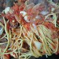 飞 FEI赵's cooksnap of when they made Dominican spaghettis.