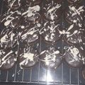 El cooksnap de Gise Kaufmanas cuando hizo Alfajores de chocolate bañados de chocolate blanco y negro.