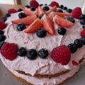 Várszeginé Bajnóczi Teréz Cooksnap-ja, amikor elkészítette a(z) Mascarponés epertorta receptet.