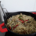 El cooksnap de Sonia cuando hizo Espaguetis con verduras y gulas al ajillo.
