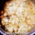 Rita Mehta ( Executive chef ) का कुकस्नैप जब उन्होंने मिक्स सब्जी और अंडे का फ्राइड राइस (Mixed Vegetable and Eggs Fried Rice recipe in Hindi) बनाया था।