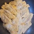 Stella Yang 的 自製鍋貼皮和鍋貼 cooksnap