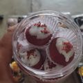 Cooksnap dari Amalia Salsyabilla untuk resep Crumbl red velvet ball cookies