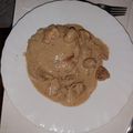 El cooksnap de Ari Rodriguez cuando hizo Hamburguesas guisadas en salsa de champiñones.