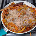El cooksnap de Cristian Miranda cuando hizo Fideos chinos salteados.