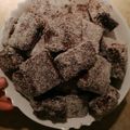 Melinda Balint Cooksnap-ja, amikor elkészítette a(z) Kókuszkocka receptet.