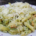 El cooksnap de mamisara cuando hizo Macarrones carbonara con brócoli y cebolla morada.