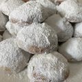 Cooksnap από roobina στη συνταγή Οι κουραμπιέδες της κουμπάρας