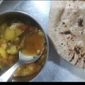 Dushyant का कुकस्नैप जब उन्होंने आलू टमाटर की सब्जी और रोटी (Aloo tamatar ki sabzi aur roti recipe in Hindi) बनाया था।