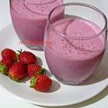 Shital Dolasia का कुकस्नैप जब उन्होंने स्ट्रॉबेरी मिल्क शेक (strawberry milkshake recipe in Hindi) बनाया था।