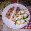 El cooksnap de José Antonio cuando hizo Salmón al horno con patatitas parisinas en salsa tártara.