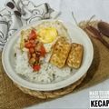 Cooksnap dari farida Sulthan 🇮🇩 (IG. Malika02782) untuk resep Nasi Telor Ceplok Sambal Kecap