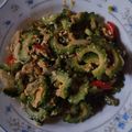 Cooksnap mizi semasa beliau membuat Peria Katak Goreng Telur.