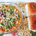 Hema ahara का कुकस्नैप जब उन्होंने चटपटी रगड़ा पेटिस (Chatpati ragda patties recipe in Hindi) बनाया था।