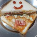 Rudra Batra का कुकस्नैप जब उन्होंने आलू के सैंडविच (aloo ke sandwich recipe in Hindi) बनाया था।