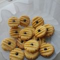 Cooksnap dari ariwati setyobekti untuk resep Kue keju teflon(cookies, tanpa telur, gak ribet)