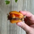 Cooksnap MinSha semasa beliau membuat Mantou Mini Burger.