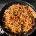 Gerdush Cooksnap-ja, amikor elkészítette a(z) Csirkés, zöldséges kínai pirított tészta receptet.