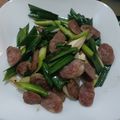 潘俊霖的(簡單料理) 的 蒜苗炒香腸 cooksnap