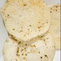 Zeba khan का कुकस्नैप जब उन्होंने आलू स्टफ्ड तवा कुलचे (Aloo stuffed tawa kulche recipe in hindi) बनाया था।