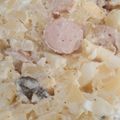 El cooksnap de Sandra cuando hizo Ensalada alemana (kartoffelsalat) con salchichas de queso ahumadas (Bockwurst).