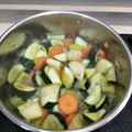 El cooksnap de Isa_p cuando hizo Crema de zanahoria y calabacín con un toque de manzana.