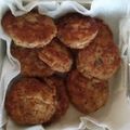 LisaCookBook's cooksnap of when they made Salmon Cakes.