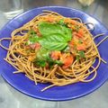 El cooksnap de Silvia Y Renzo (VB) cuando hizo Fideos integrales con tomate y albahaca 🍅🌱.