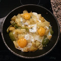 El cooksnap de sandrita cuando hizo Lomo y presa ibérica con patatas y ajetes tiernos.