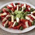 El cooksnap de @tesa.cuina cuando hizo Ensalada de tomate y pepino de la huerta con mozzarella.