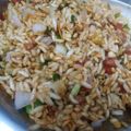 Urmila Agarwal का कुकस्नैप जब उन्होंने झाल मुड़ी (jhal muri recipe in Hindi) बनाया था।