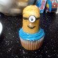 richard.ellis.37853's cooksnap of when they made Despicable Me: Minion Cupcakes.