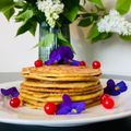 Bettina Cooksnap-ja, amikor elkészítette a(z) Glutén- és tejmentes amerikai palacsinta, eperdzsemmel és dióval receptet.
