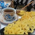 صورة من 🍓💞مطبخ ام ندى اماني🍓💞، شاركها بعد تجربة وصفة حلوى الوردة معسلة