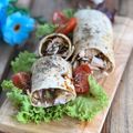 Cooksnap Salina Jalaludin semasa beliau membuat Tortilla chicken wrap.