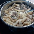 Dalma Varga Cooksnap-ja, amikor elkészítette a(z) Tejszínes csirkemelles penne receptet.