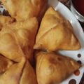 Meenakshi Varshney का कुकस्नैप जब उन्होंने चाइनीज पट्टी समोसा (Chinese patti samosa recipe in Hindi) बनाया था।